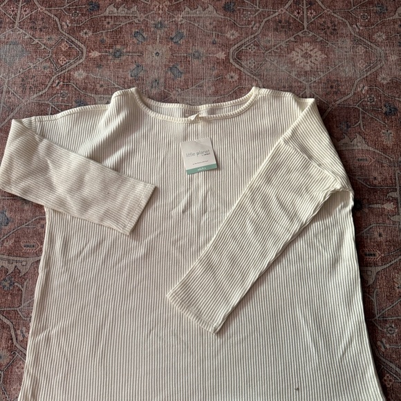 Carter’s top - Picture 3 of 4